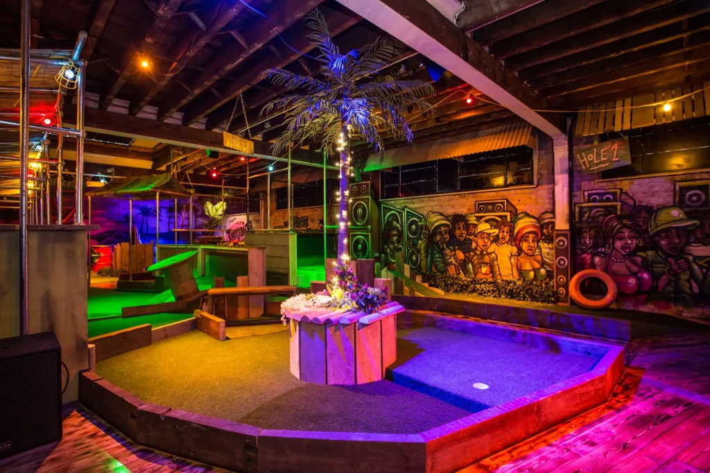 Roxy liverpool cavern quarter roxy golf