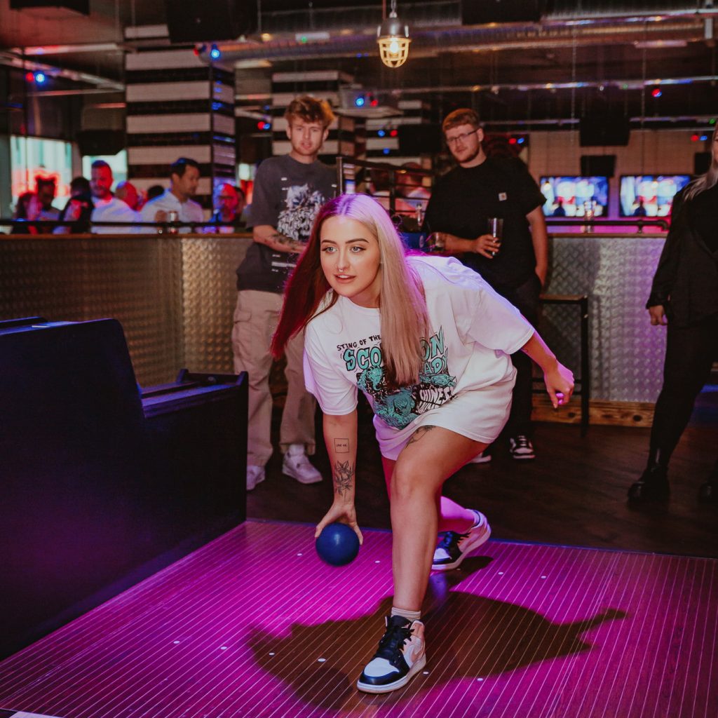 RBR - CHARTER SQUARE - OPENING - DUCK PIN BOWLING (12)