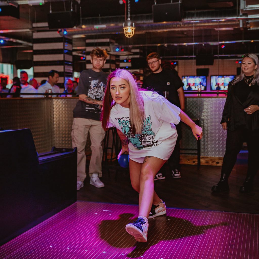 RBR - CHARTER SQUARE - OPENING - DUCK PIN BOWLING (13)